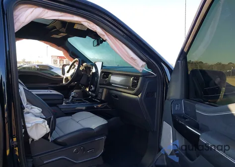 2025 Ford F-150 Lightning Platinum from USA, damaged, VIN 1FT6W7L72SWG20830